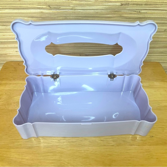 Vintage Lucite Tissue Holder - Picture 2 of 9